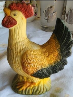 Vintage Porcelain Hen